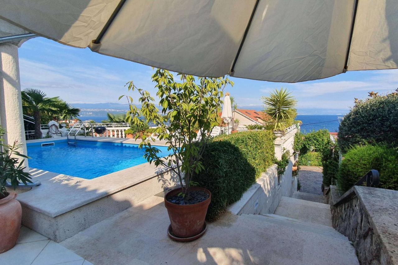Family Friendly Apartments With A Swimming Pool Lovran, Opatija - 14178 エクステリア 写真