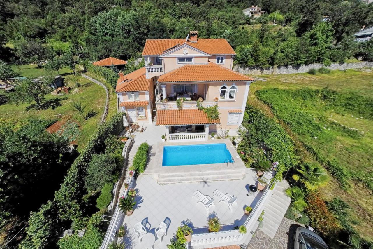 Family Friendly Apartments With A Swimming Pool Lovran, Opatija - 14178 エクステリア 写真