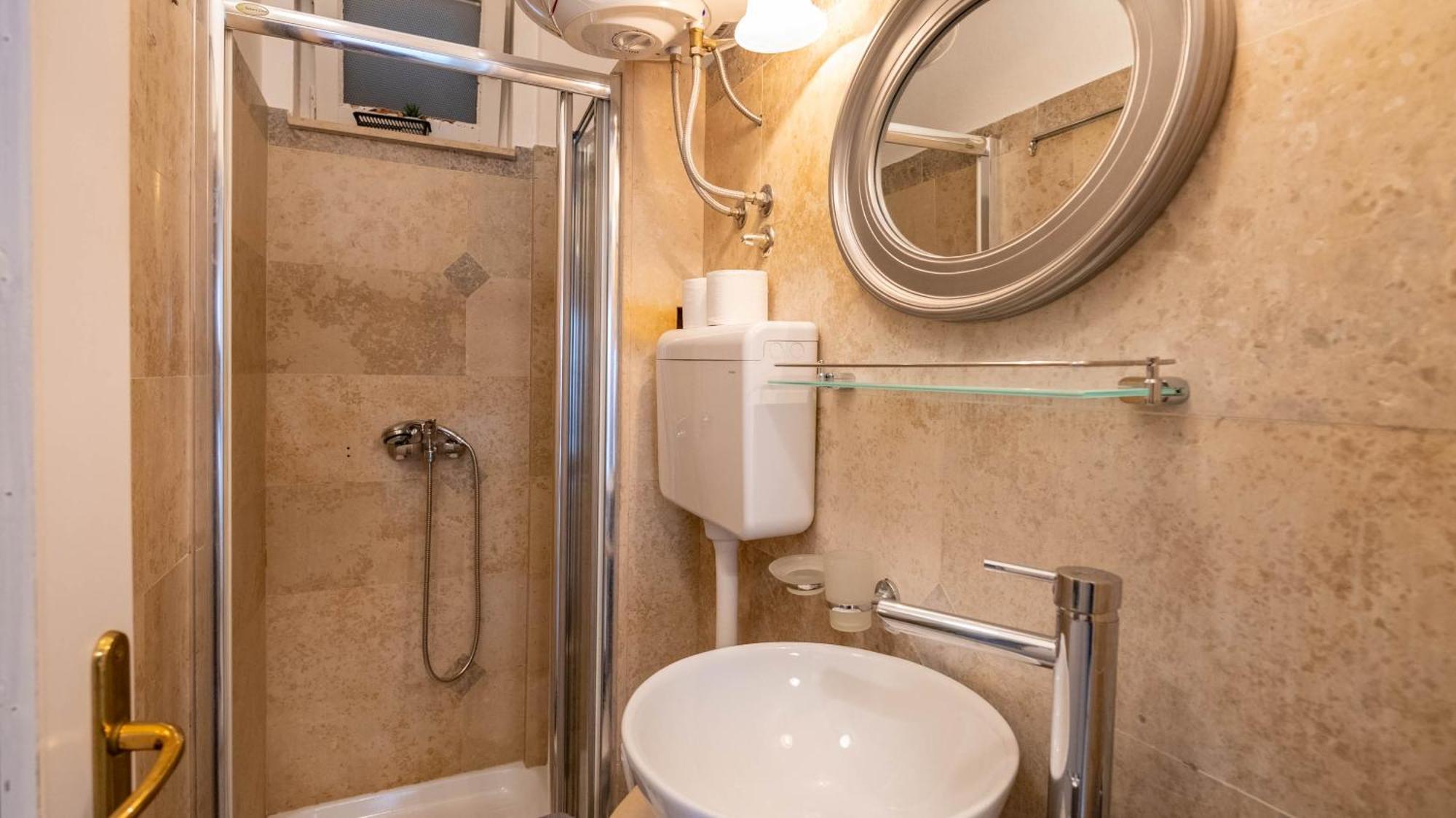 Family Friendly Apartments With A Swimming Pool Lovran, Opatija - 14178 エクステリア 写真