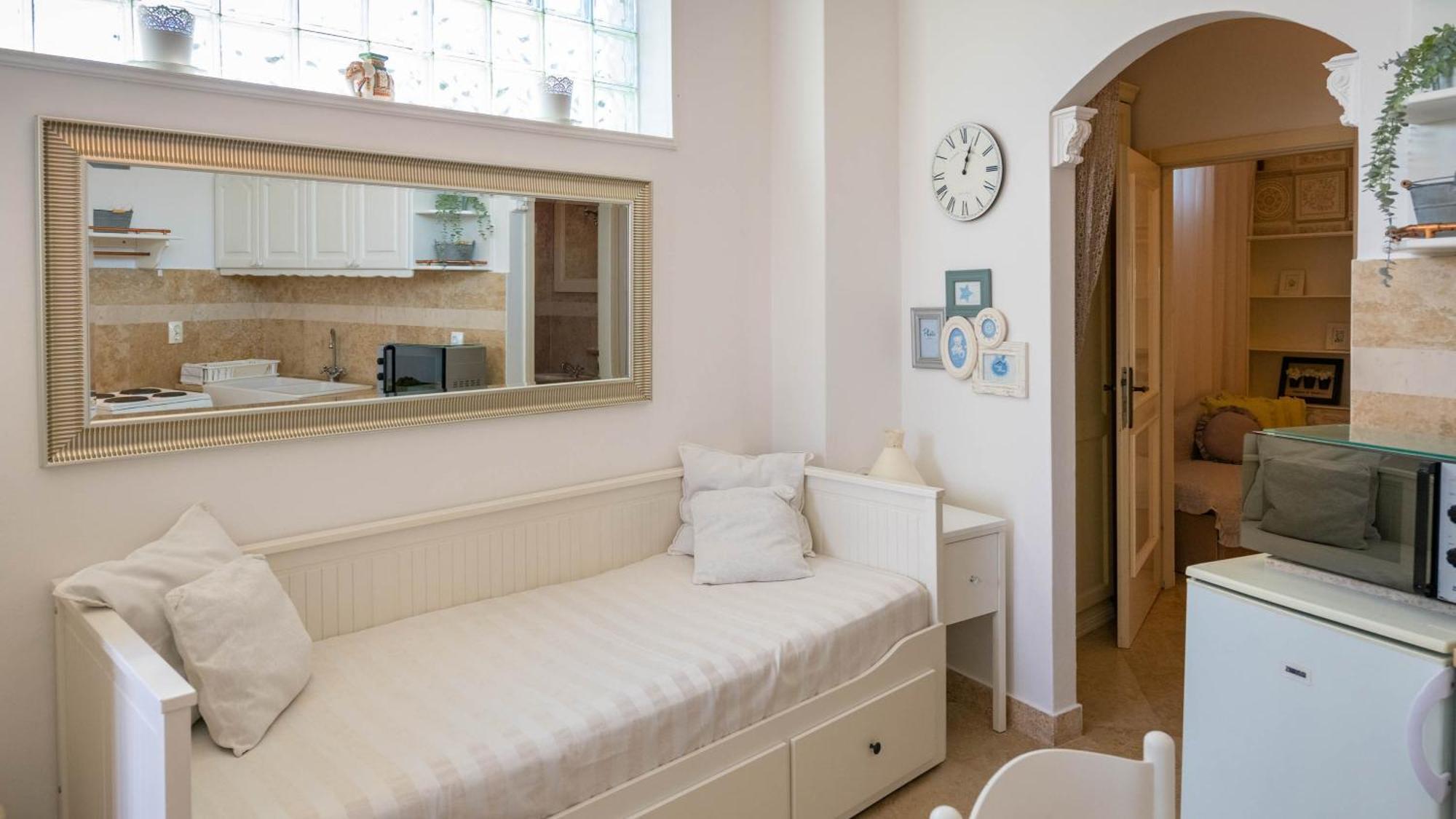 Family Friendly Apartments With A Swimming Pool Lovran, Opatija - 14178 エクステリア 写真