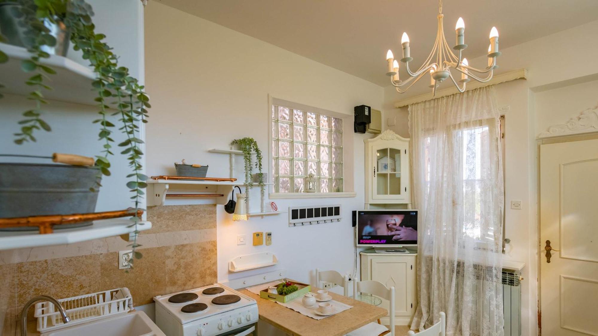 Family Friendly Apartments With A Swimming Pool Lovran, Opatija - 14178 部屋 写真