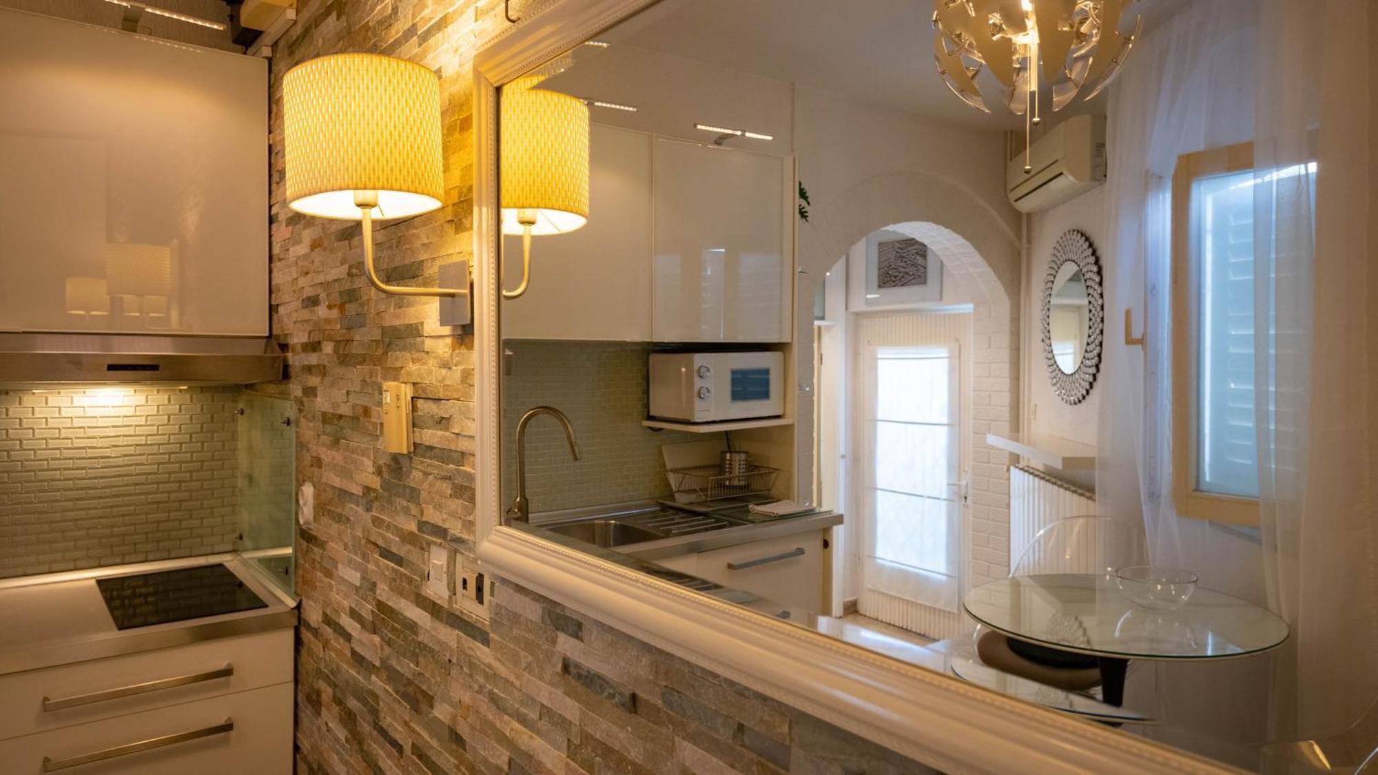 Family Friendly Apartments With A Swimming Pool Lovran, Opatija - 14178 部屋 写真