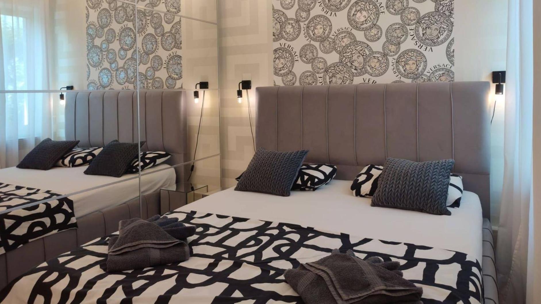 Family Friendly Apartments With A Swimming Pool Lovran, Opatija - 14178 エクステリア 写真